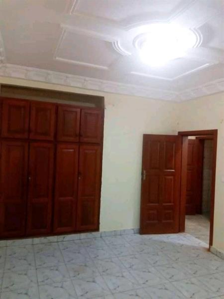 Yaoundé appart 3 chambres bon prix  BRAD IMMO
